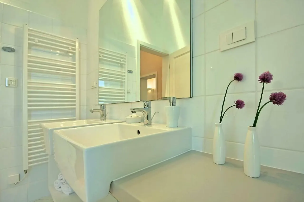 Villa Alma Marcana 0*,