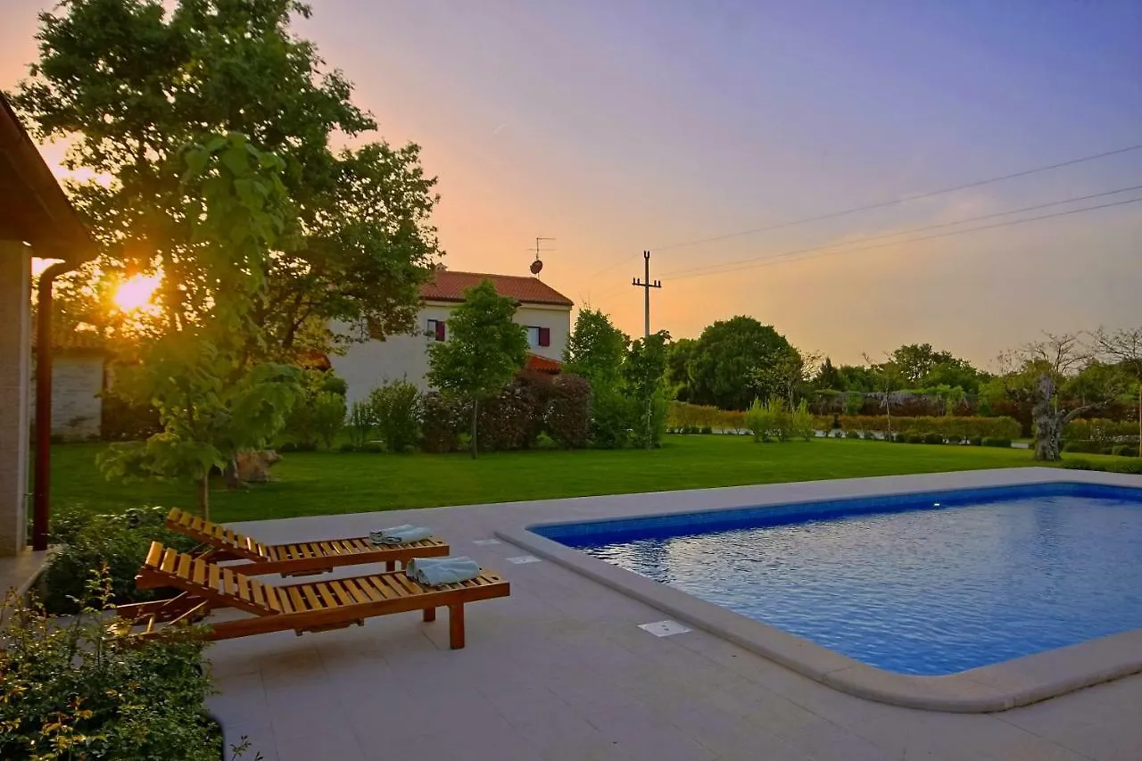 Villa Alma Marcana