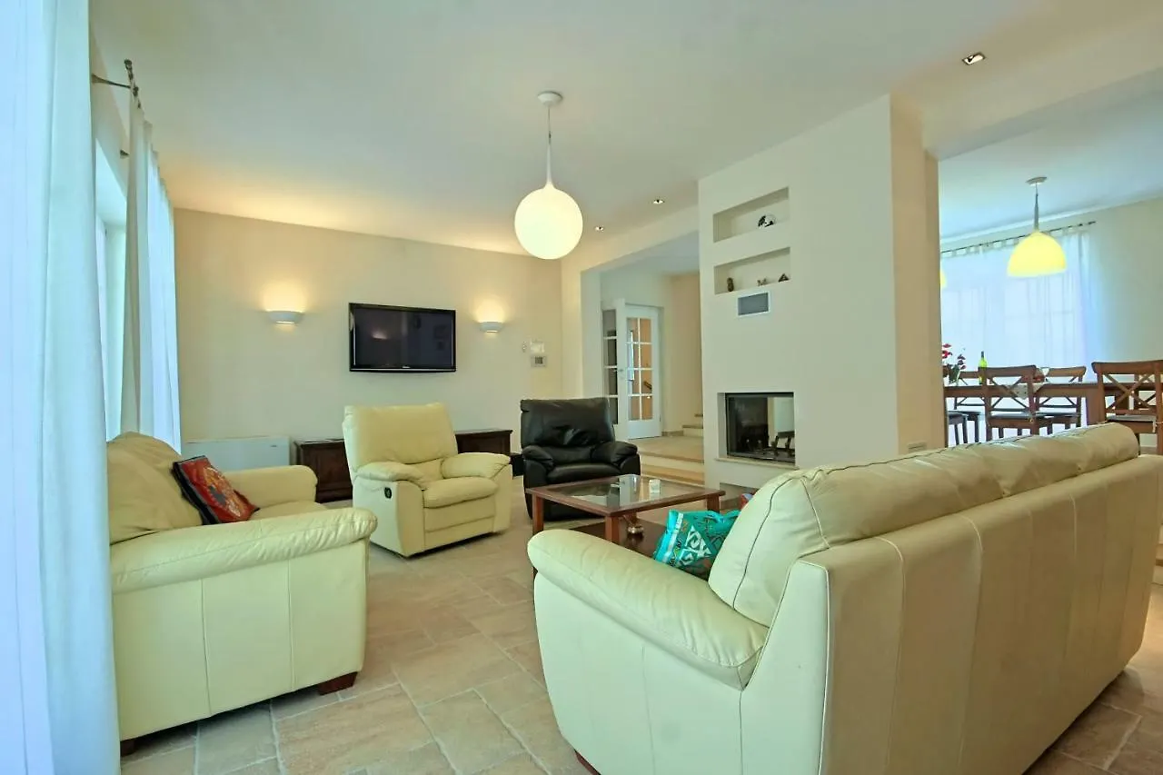 Villa Alma Marcana Croatia